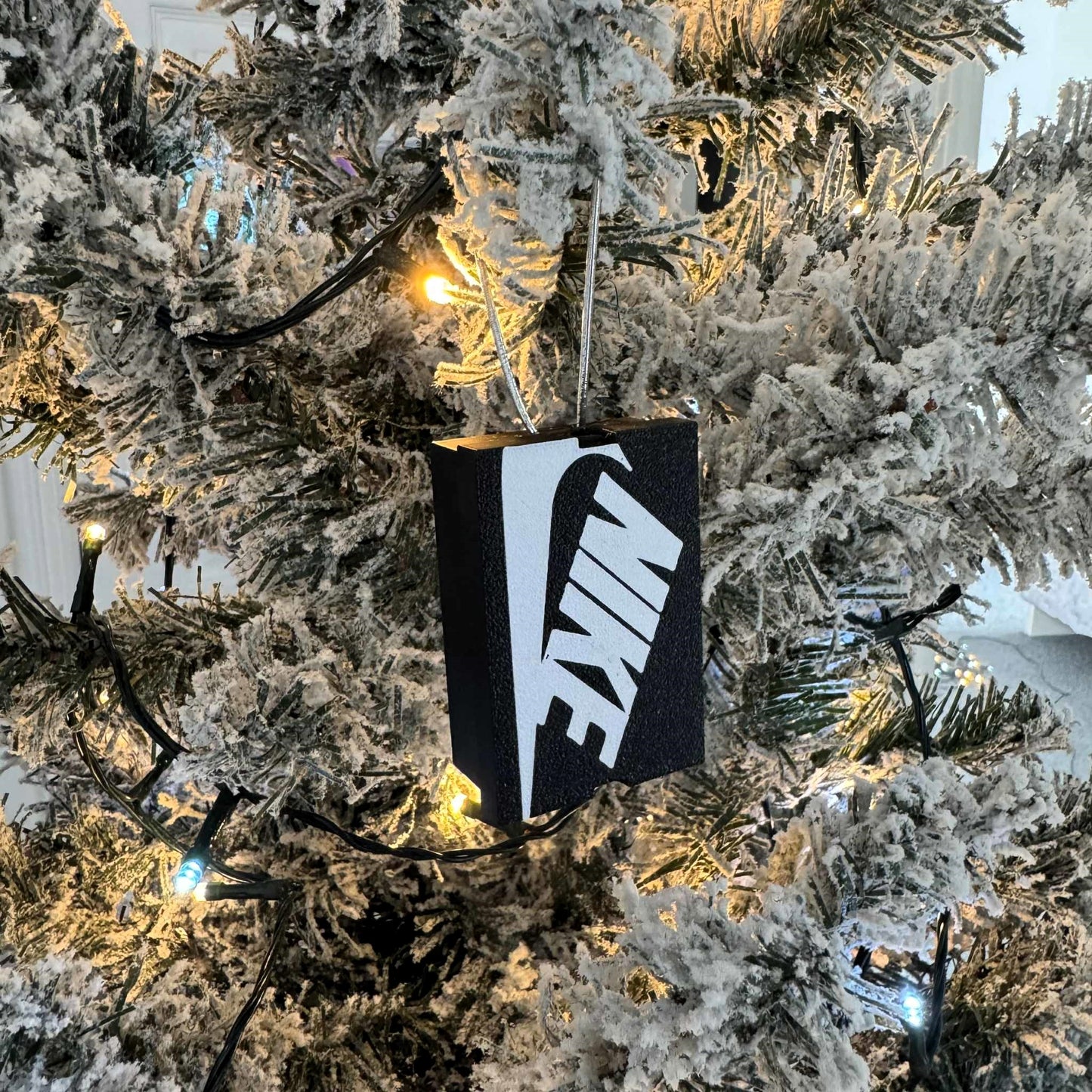 Shoe Box bauble