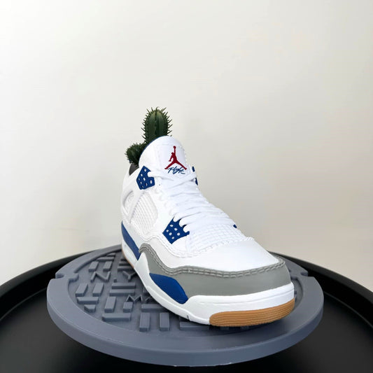 Jordan 4 SB NAVY Sneaker Planter
