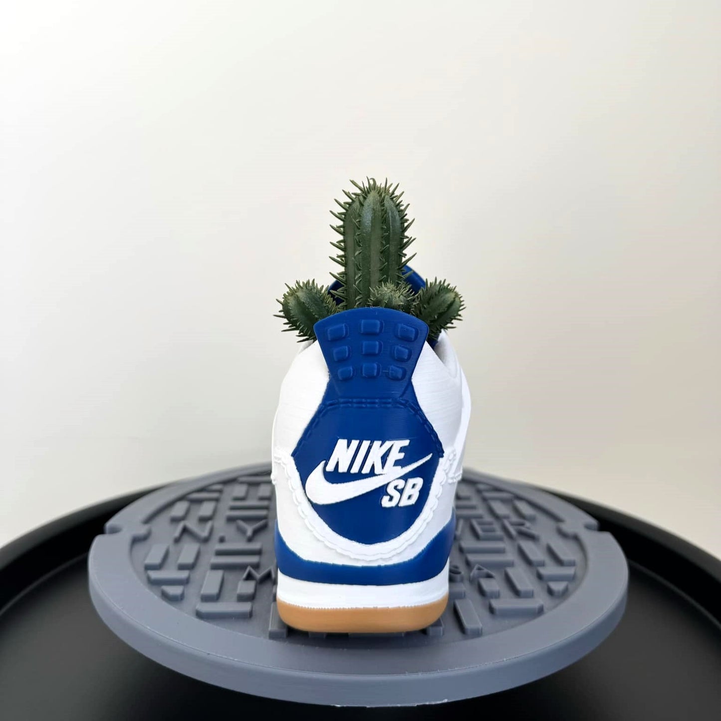 Jordan 4 SB NAVY Sneaker Planter