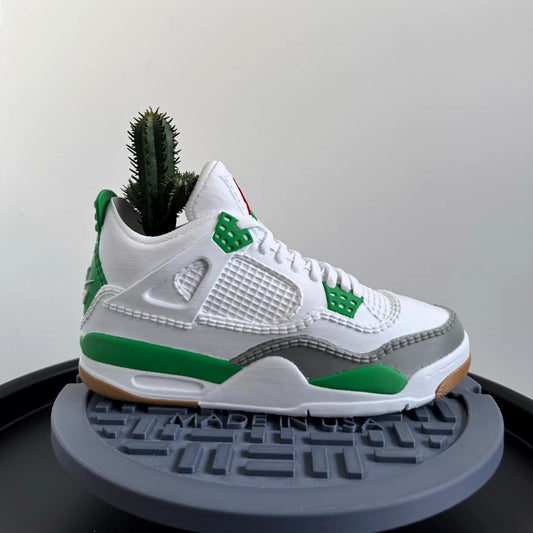Jordan 4 SB PINE GREEN Sneaker Planter