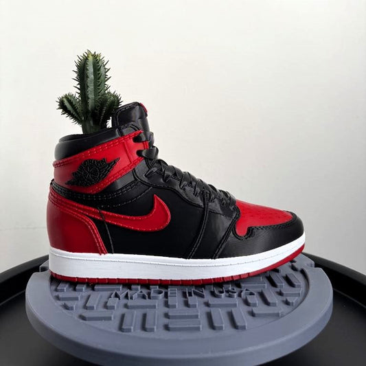 Nike Jordan 1 Bred Sneaker Planter